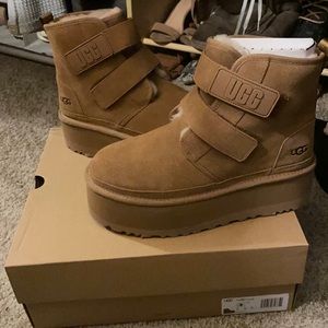 Brand new women’s Neumel Platform Ugg.